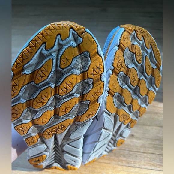 Hoka One One Clifton 8 Size 11D Men’s Gray and Orange - Picture 5 of 9